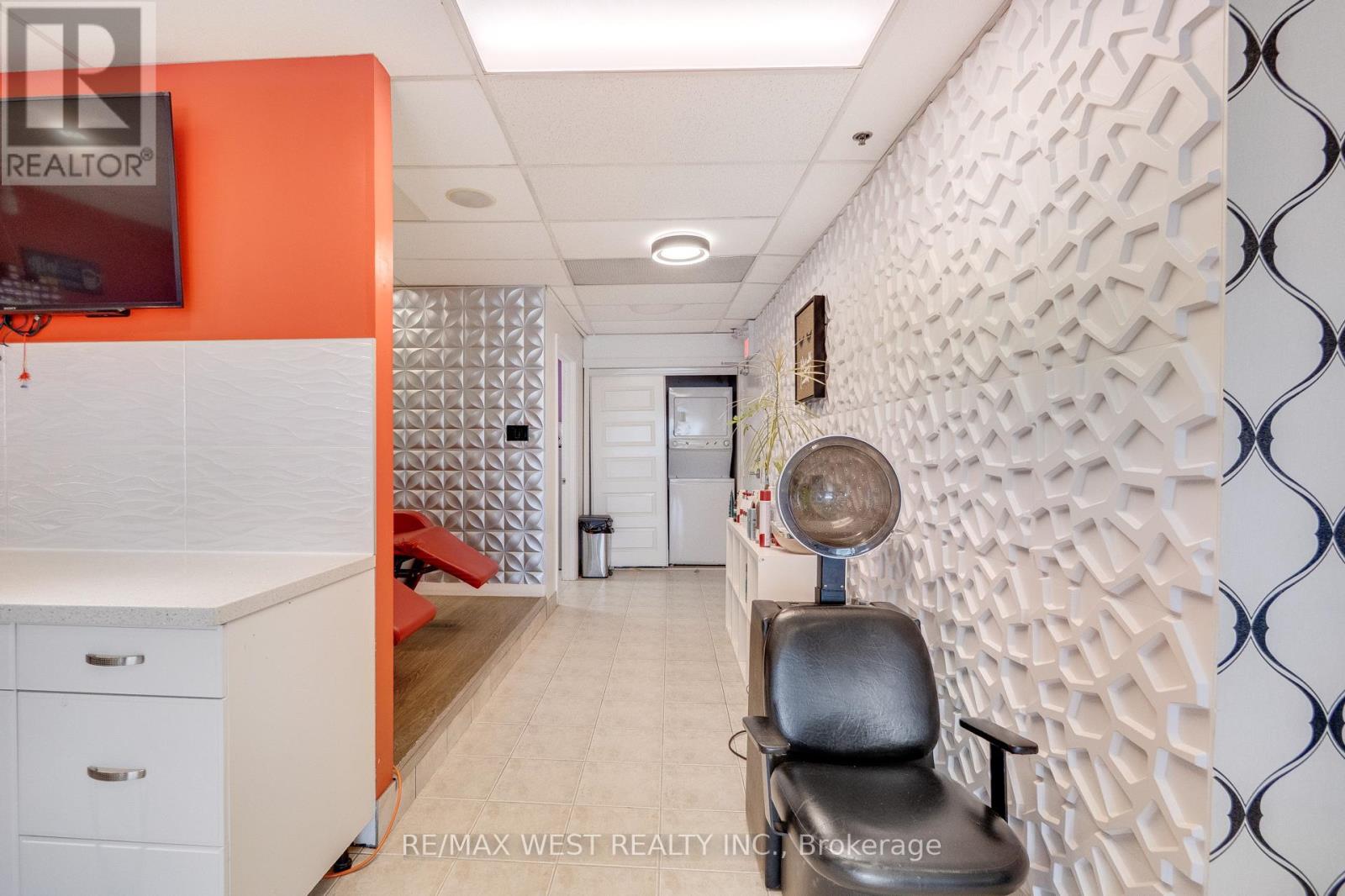 1b - 1102 Centre St Street, Vaughan, Ontario  L4J 3M8 - Photo 7 - N13163072