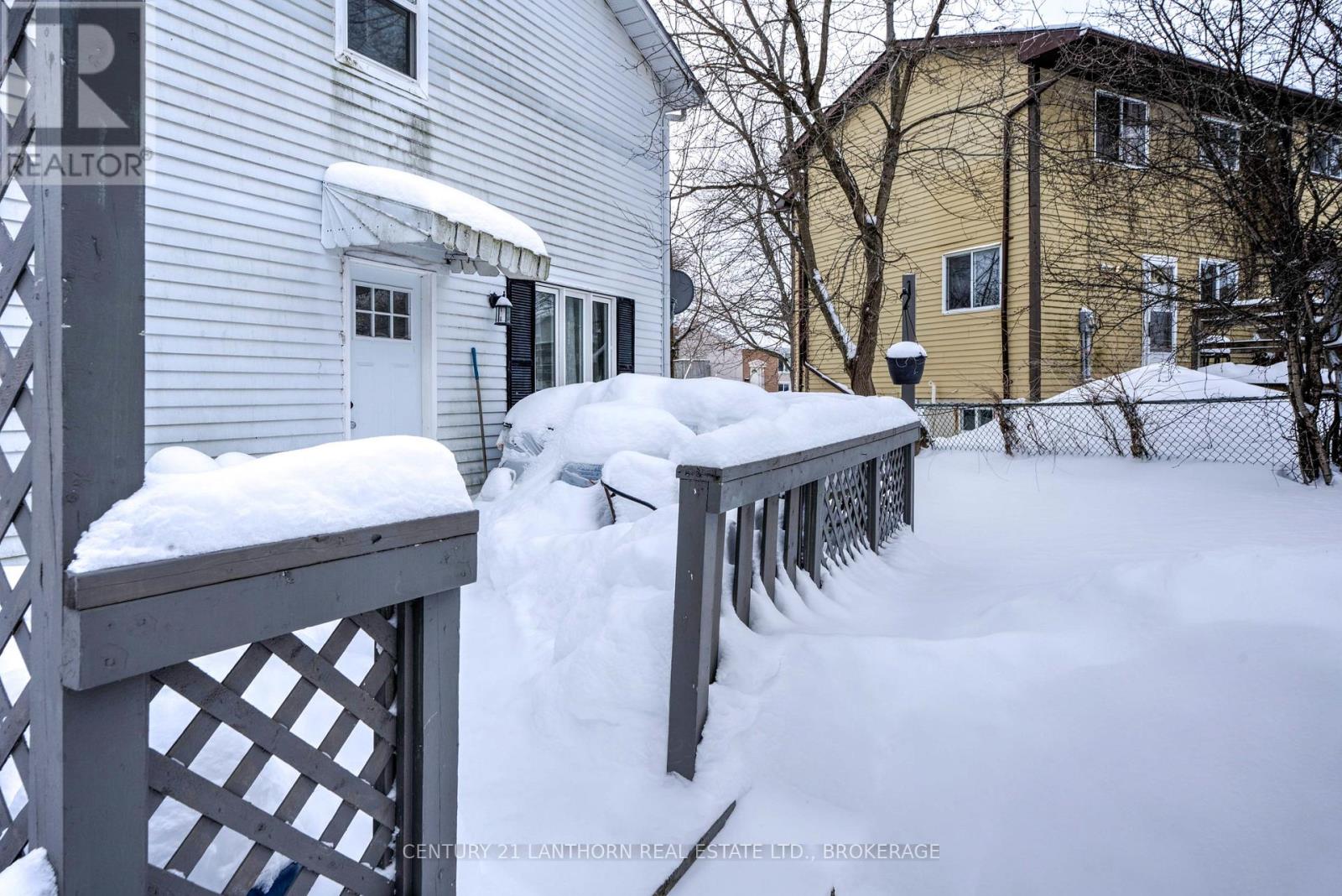 6 Woodstone Crescent, Kingston, Ontario  K7M 6K9 - Photo 6 - X12768992