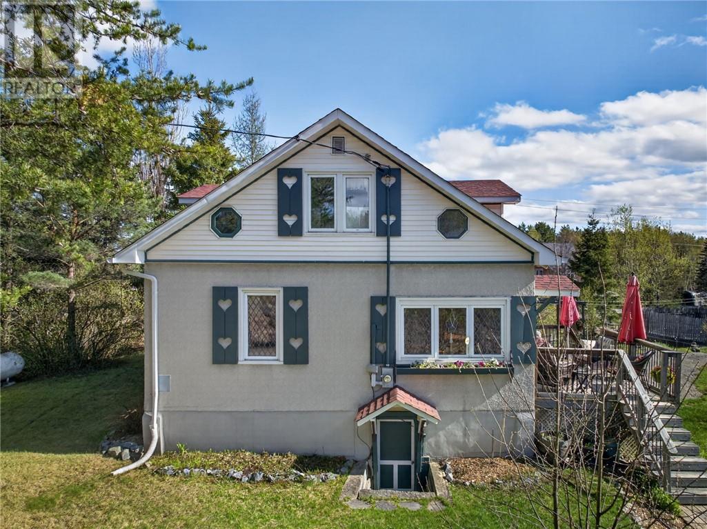 3571 Long Lake Road, Sudbury, Ontario  P3G 1N4 - Photo 3 - 2127940