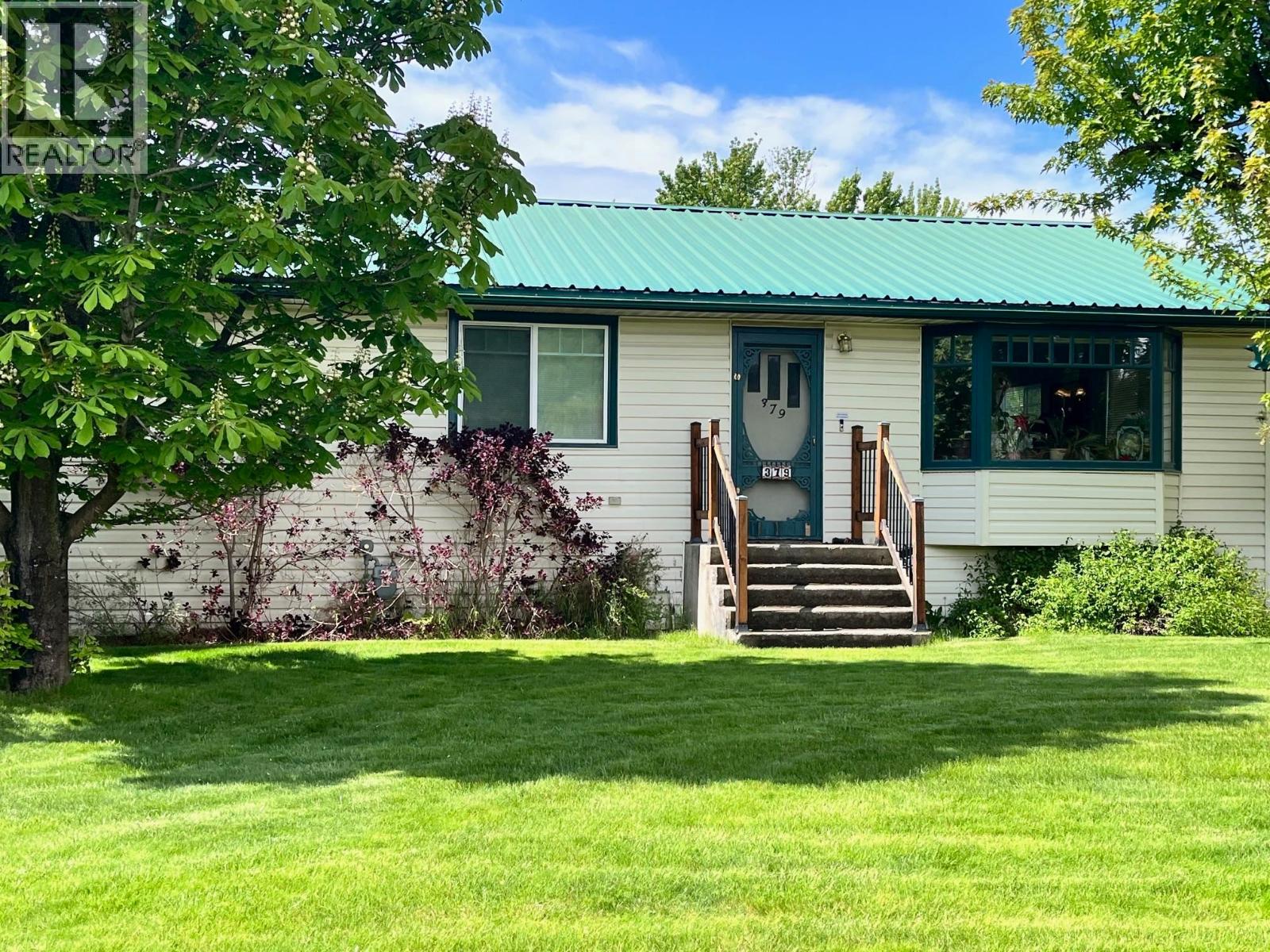 379 Rolph Street, Quesnel, British Columbia  V2J 1A2 - Photo 1 - R3126756