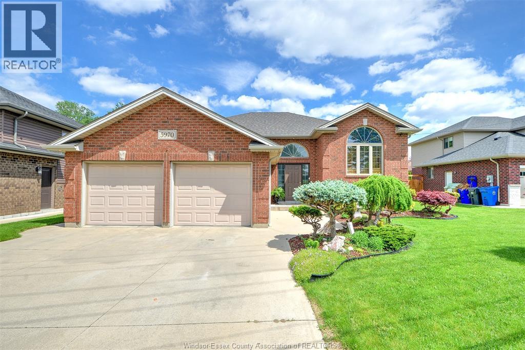 MLS# 26011898: 5970 MATCHETTE, LaSalle, Canada
