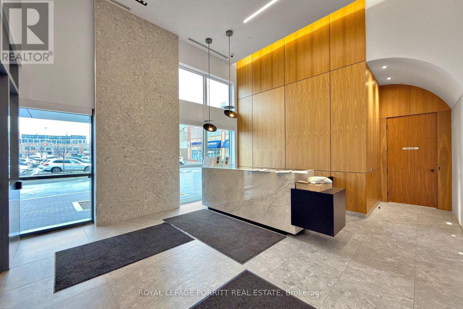 604 - 509 Dundas Street W, Oakville, Ontario  L6M 5P4 - Photo 4 - W13163054