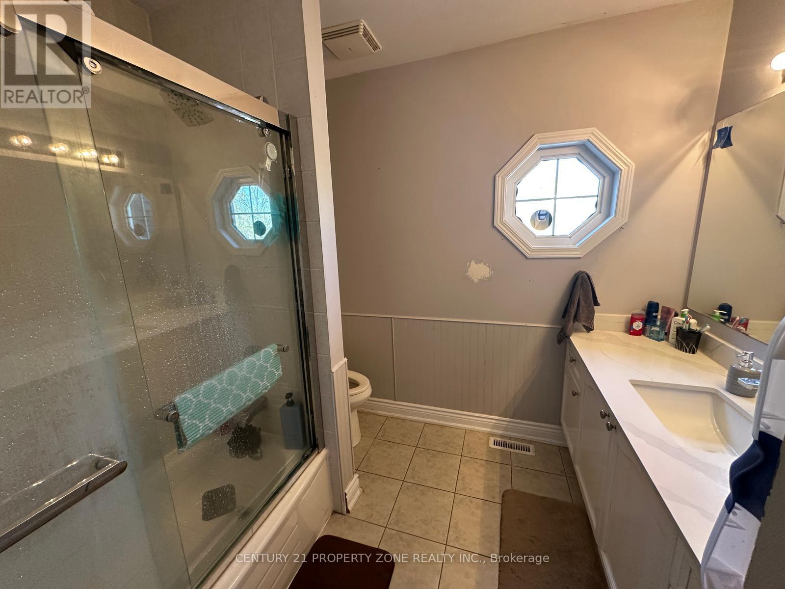 18 Mistybrook Crescent, Brampton, Ontario  L7A 2S8 - Photo 12 - W13163086