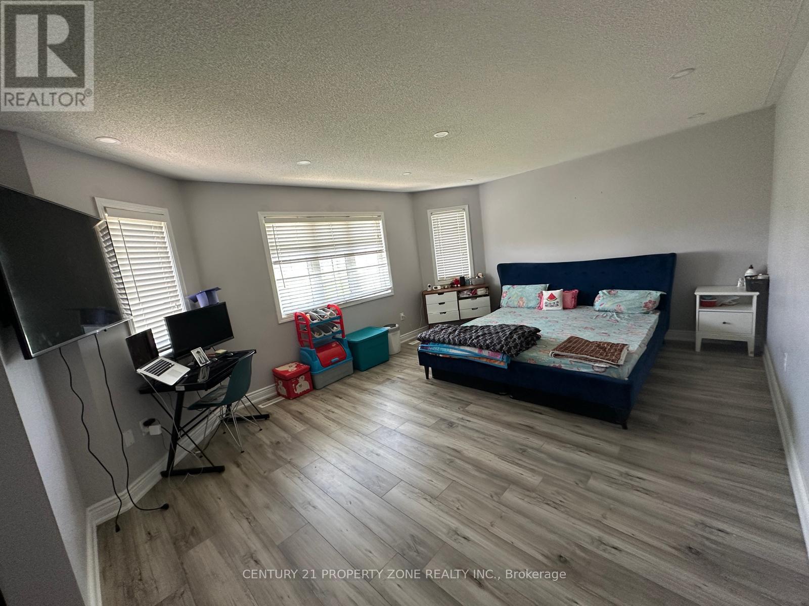 18 Mistybrook Crescent, Brampton, Ontario  L7A 2S8 - Photo 17 - W13163086