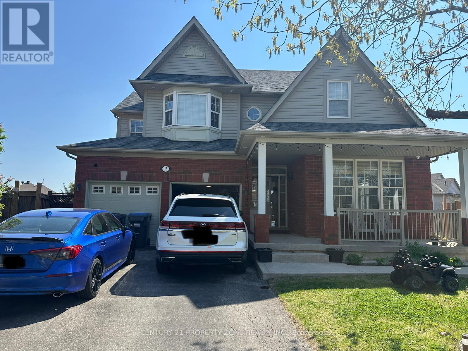 18 Mistybrook Crescent, Brampton, Ontario  L7A 2S8 - Photo 2 - W13163086