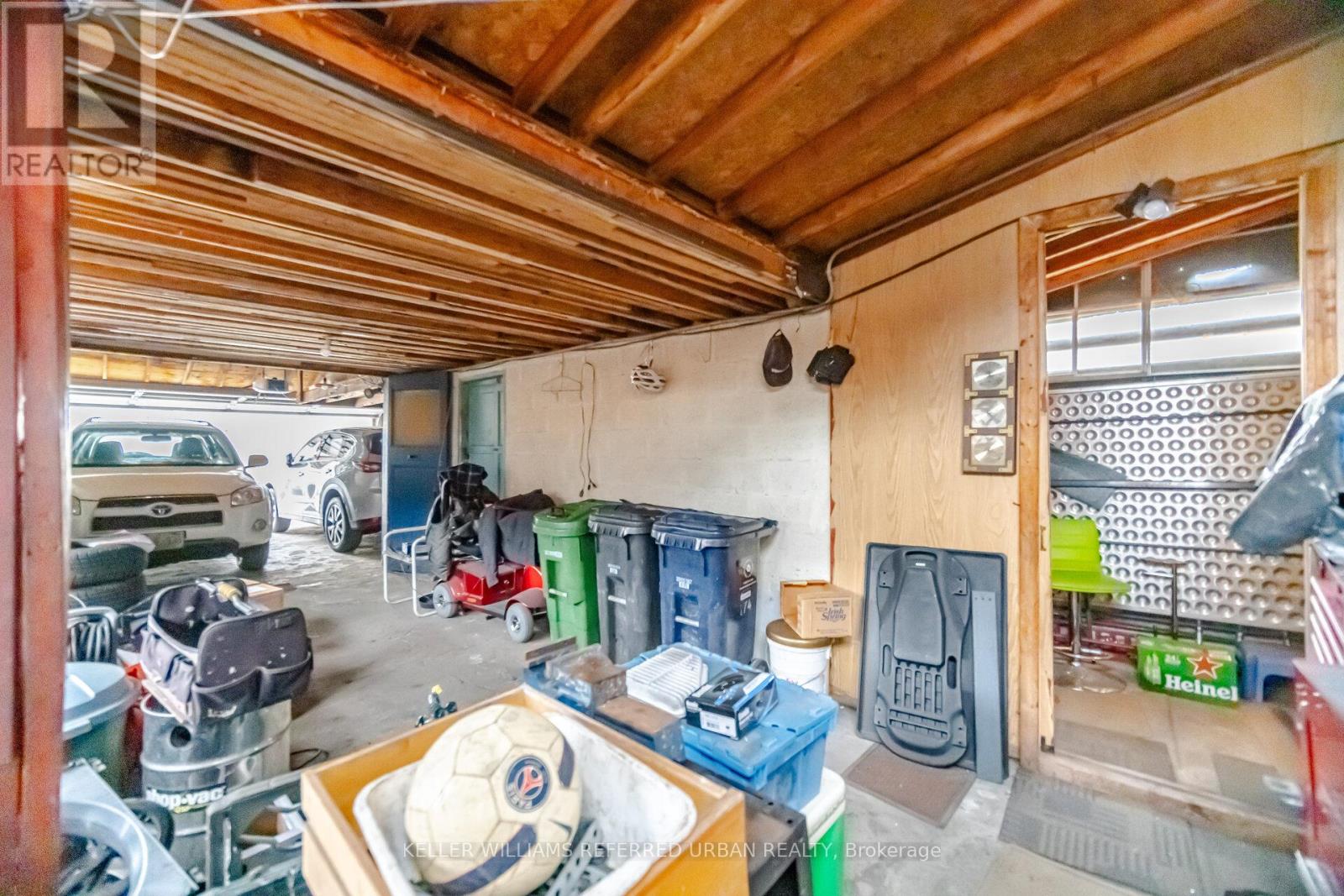 174 Lansdowne Avenue, Toronto, Ontario M6K 2V9 - Photo 31 - W13163124