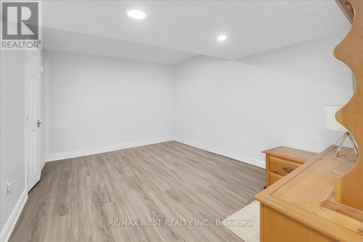 2 - 2 Reddington Drive, Caledon, Ontario  L7E 4C4 - Photo 39 - W13163146