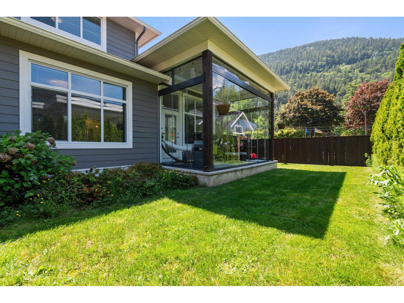 36 628 Mccombs Drive, Harrison Hot Springs, Harrison Hot Springs, British Columbia  V0M 1K0 - Photo 7 - R3126405