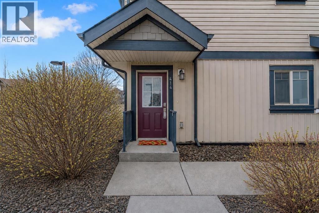 414, 121 Copperpond Common SE, Calgary, Alberta
