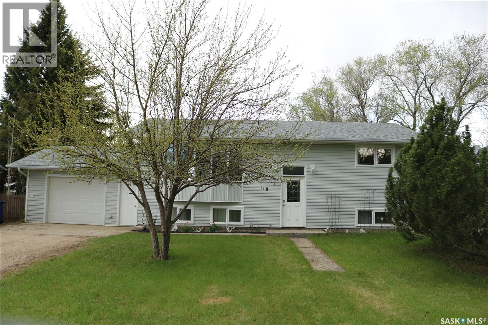 118 4th AVENUE, dundurn, Saskatchewan