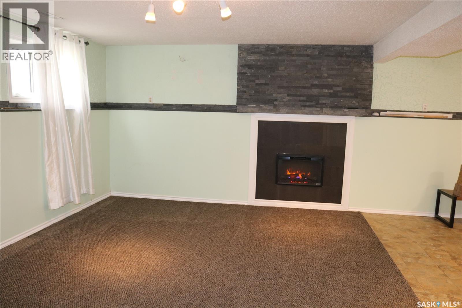 118 4th Avenue, Dundurn, Saskatchewan  S0K 1K0 - Photo 13 - SK036815