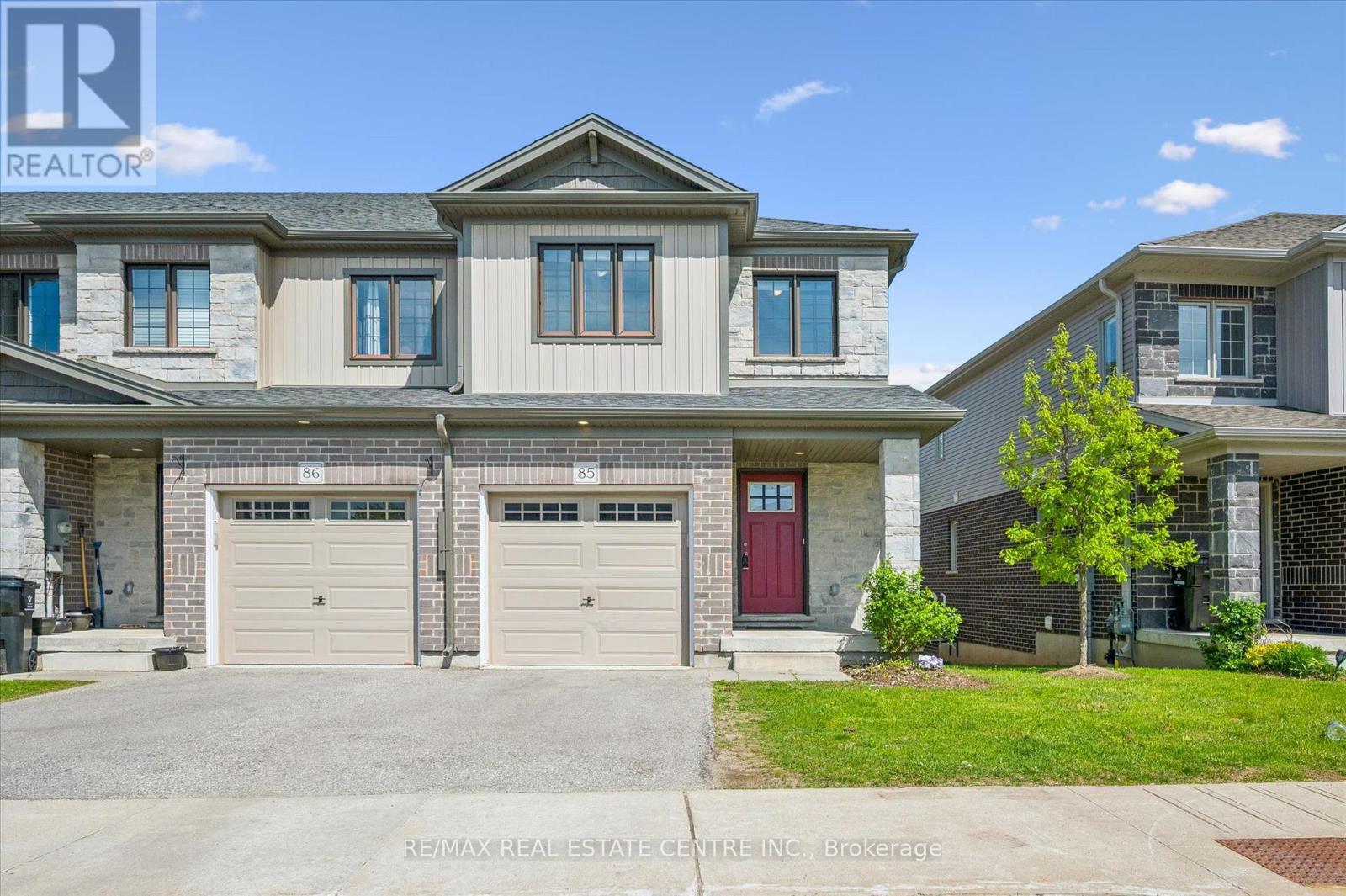 85 - 135 HARDCASTLE DRIVE, Cambridge, Ontario