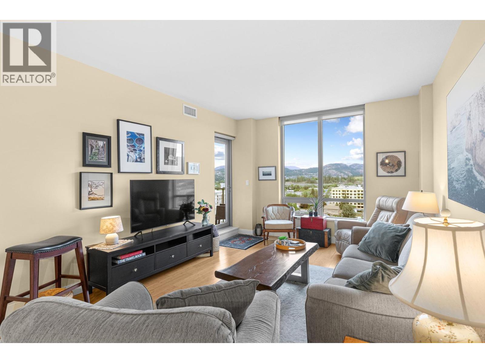 2040 Springfield Road Unit# 1008, Kelowna, British Columbia  V1Y 9N7 - Photo 2 - 10388245