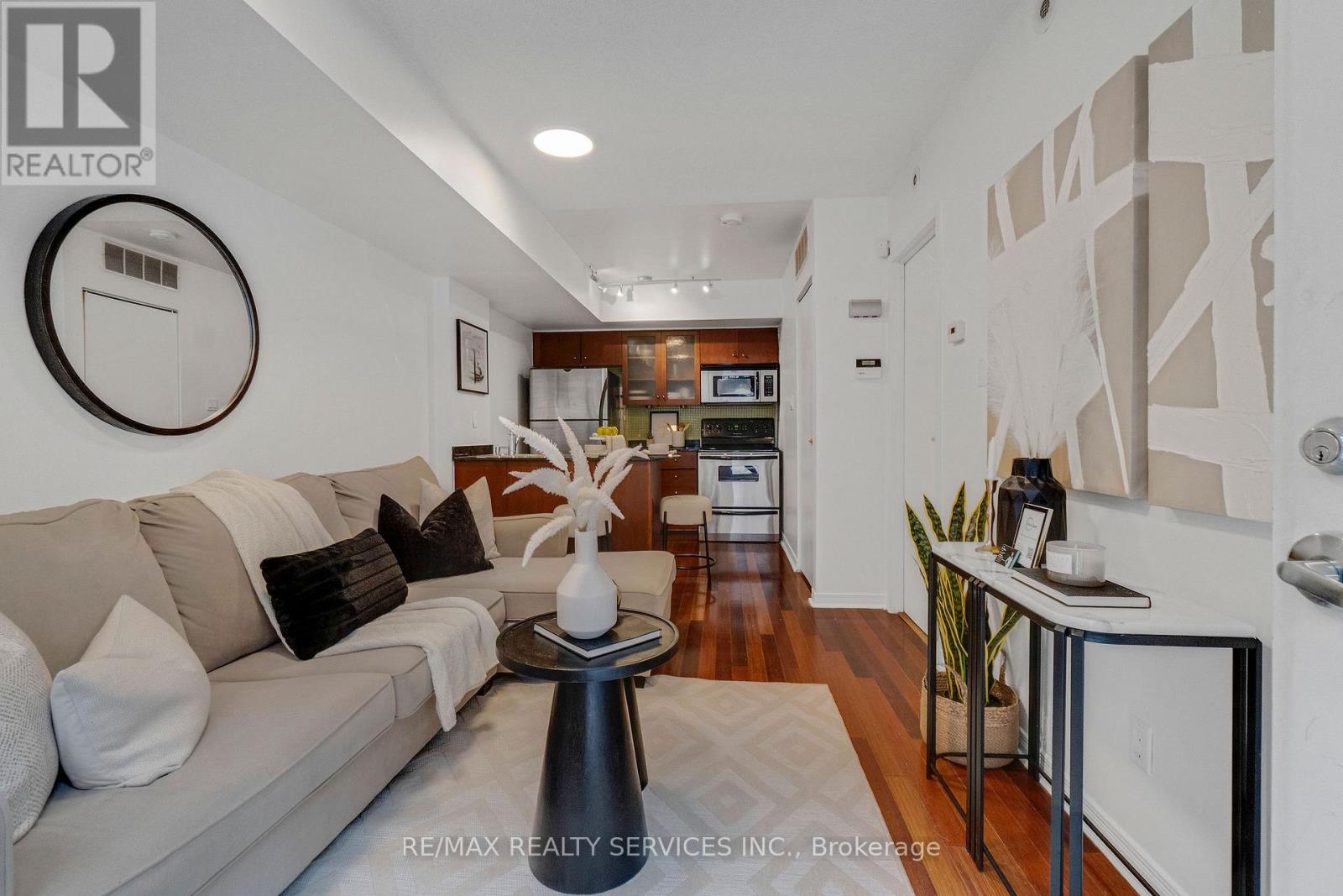632 - 38 WESTERN BATTERY ROAD, Toronto, Ontario
