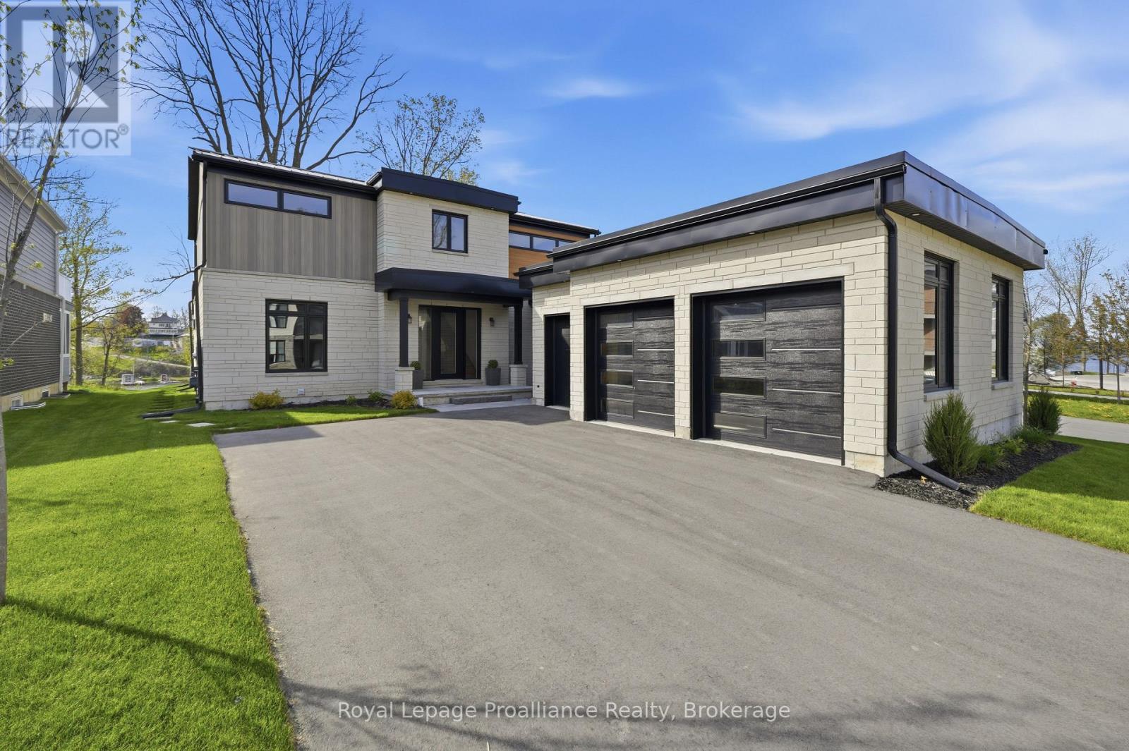 107 Villeneuve Drive, Prince Edward County (Picton Ward), Ontario  K0K 2T0 - Photo 1 - X13163478