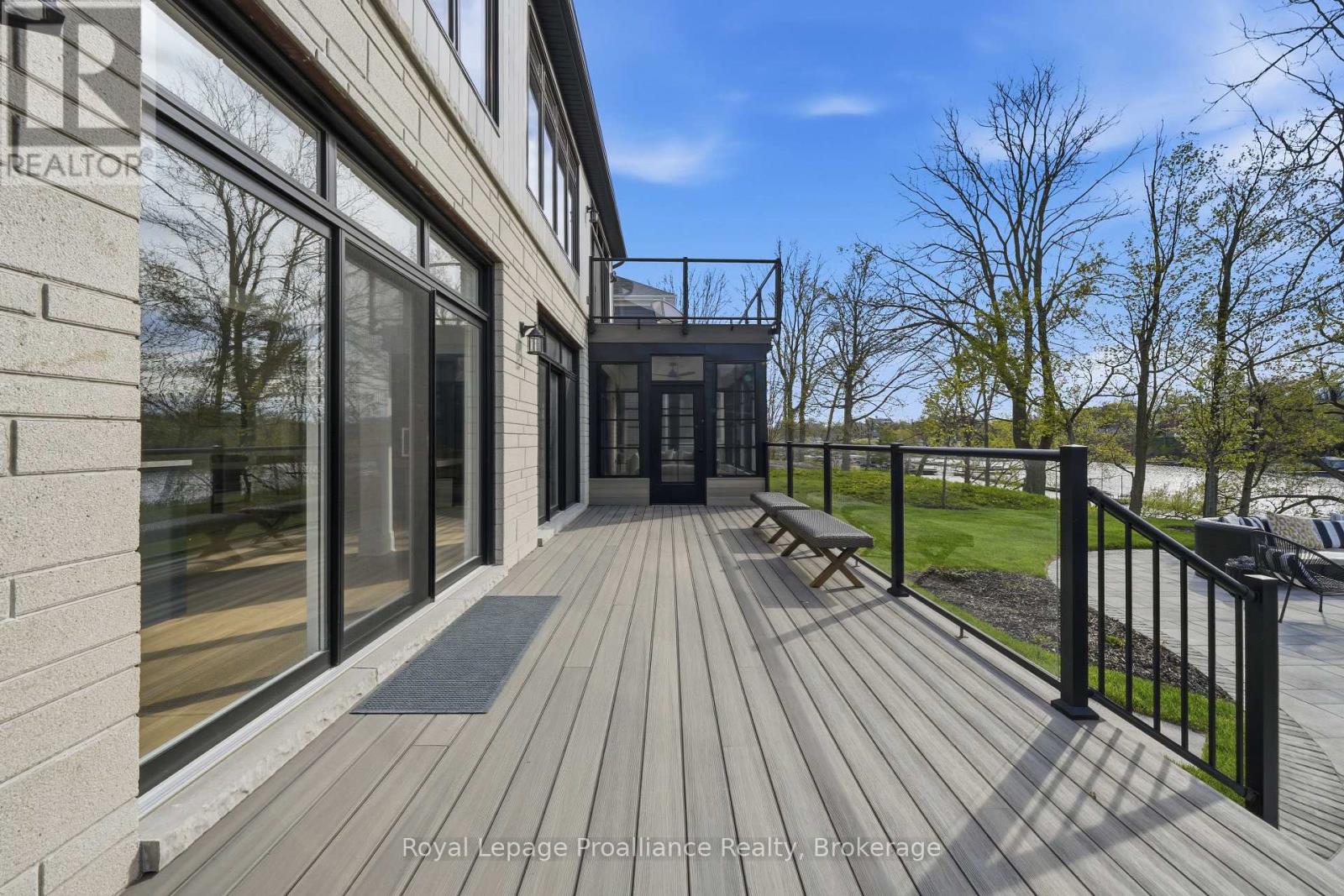 107 Villeneuve Drive, Prince Edward County (Picton Ward), Ontario  K0K 2T0 - Photo 38 - X13163478