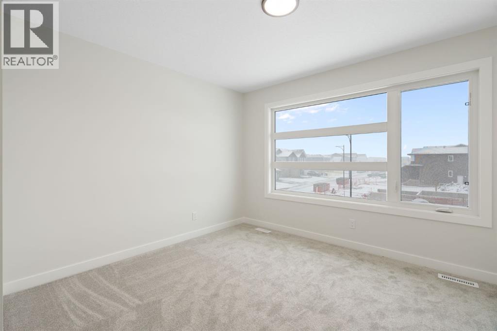 136 Southbow Village Way, Cochrane, Alberta  T4C 3J9 - Photo 12 - A2292762