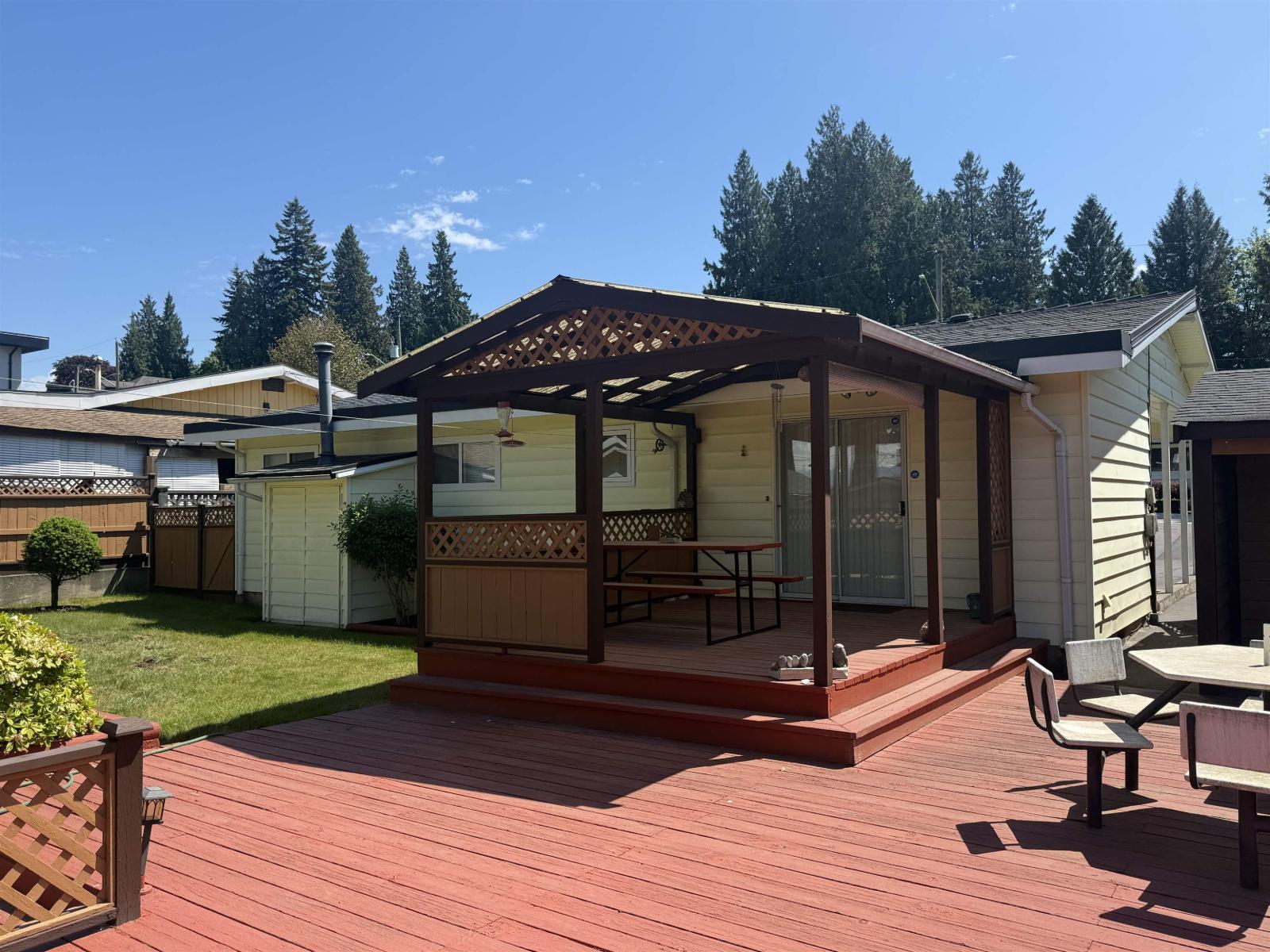 11525 96a Avenue, Surrey, British Columbia  V3V 1Z9 - Photo 6 - R3125916