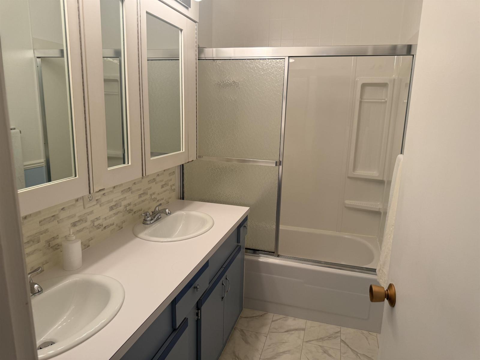 11525 96a Avenue, Surrey, British Columbia  V3V 1Z9 - Photo 19 - R3125916