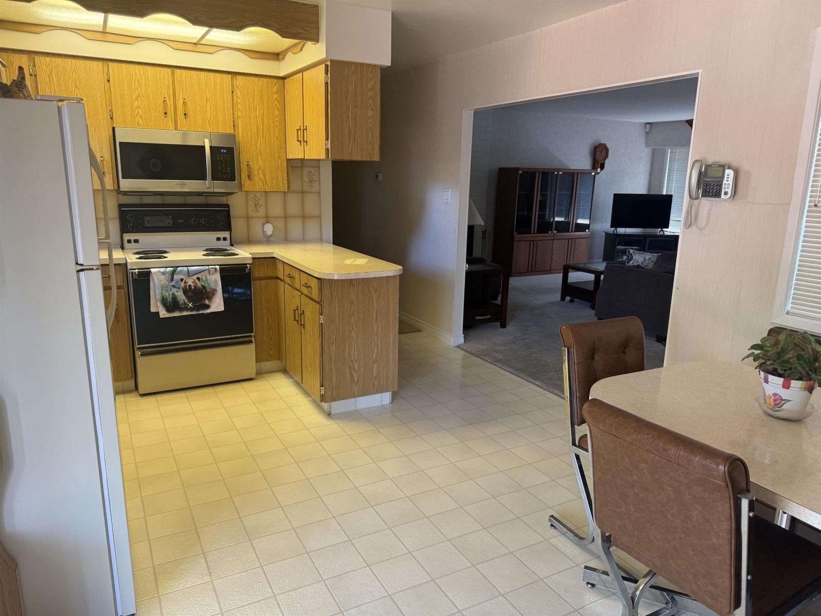 11525 96a Avenue, Surrey, British Columbia  V3V 1Z9 - Photo 13 - R3125916