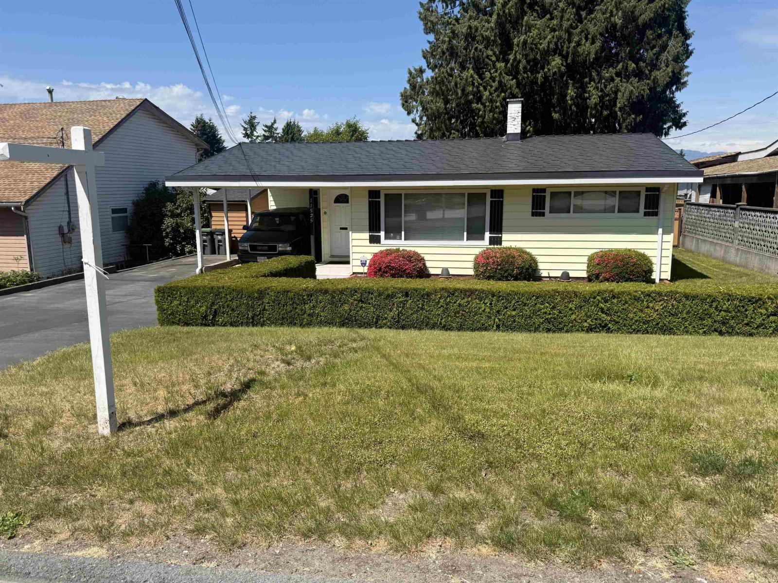 11525 96a Avenue, Surrey, British Columbia  V3V 1Z9 - Photo 4 - R3125916