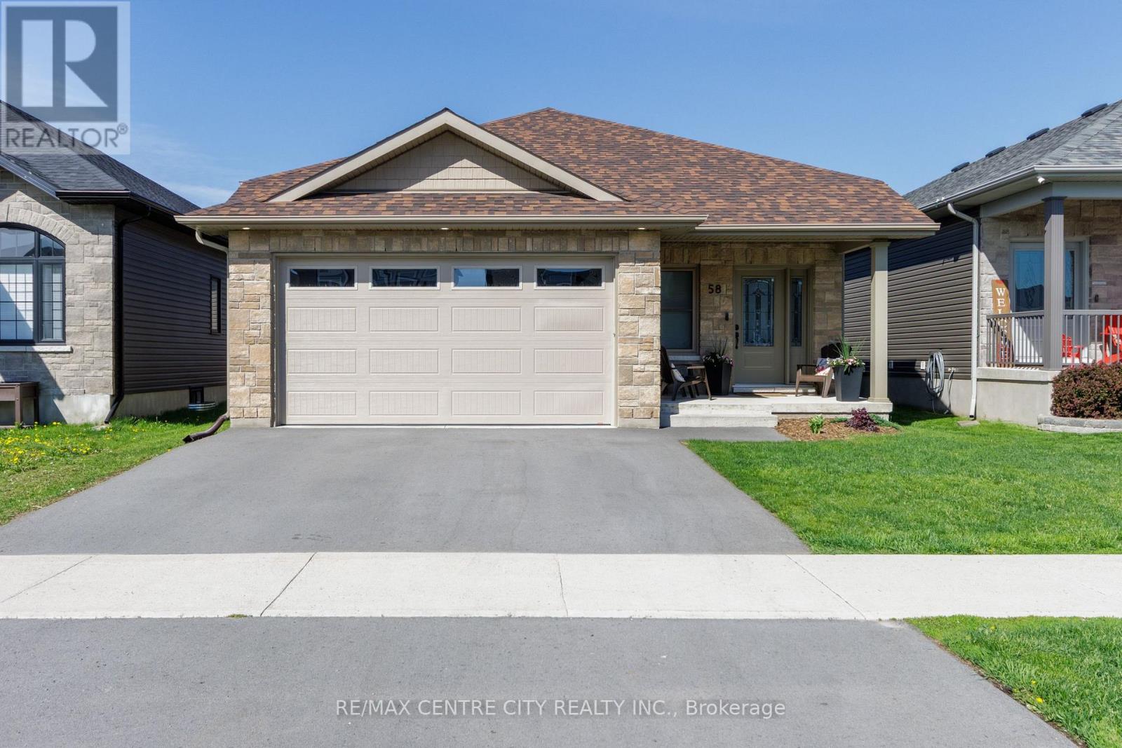 58 POTTER DRIVE, Loyalist, Ontario