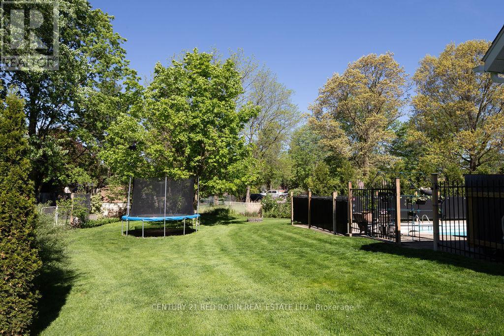 25 Heritage Court, Strathroy-Caradoc, Ontario  N7G 3Y5 - Photo 40 - X13163312