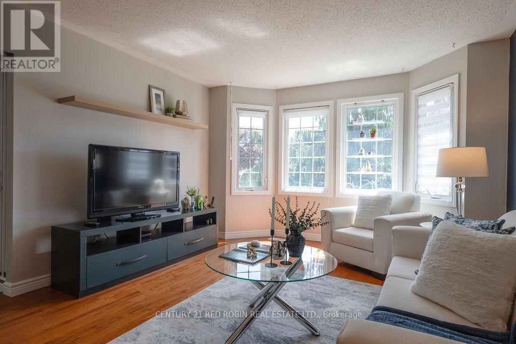 25 Heritage Court, Strathroy-Caradoc, Ontario  N7G 3Y5 - Photo 6 - X13163312