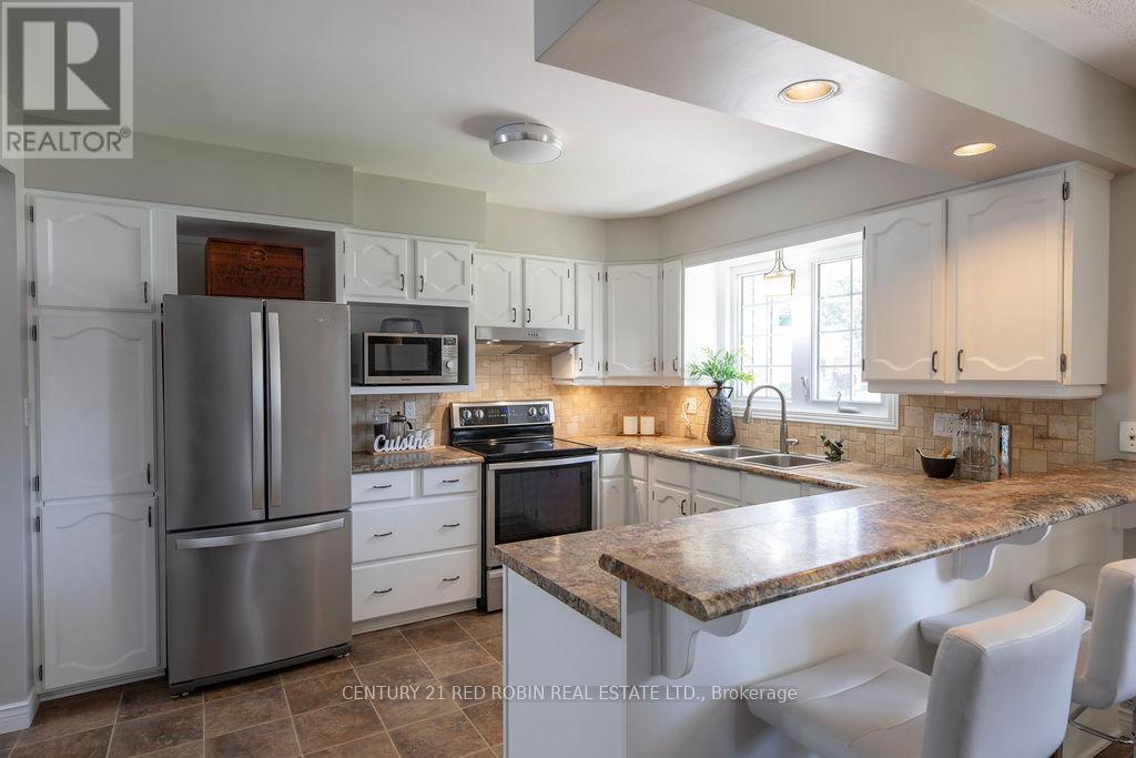 25 Heritage Court, Strathroy-Caradoc, Ontario  N7G 3Y5 - Photo 8 - X13163312