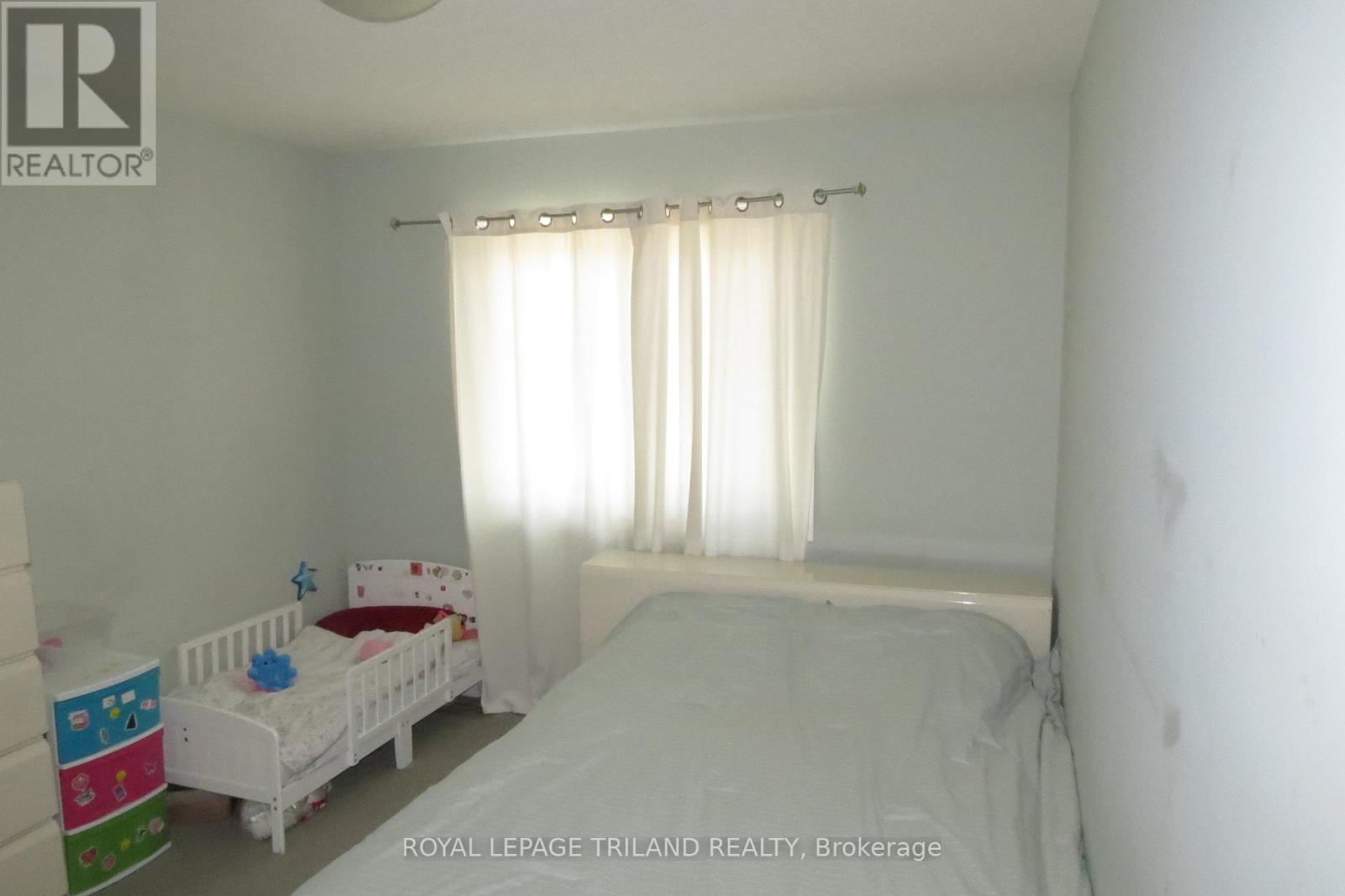 Main Level - 204 Peach Tree Boulevard, St. Thomas, Ontario N5R 0E3 - Photo 14 - X13163440