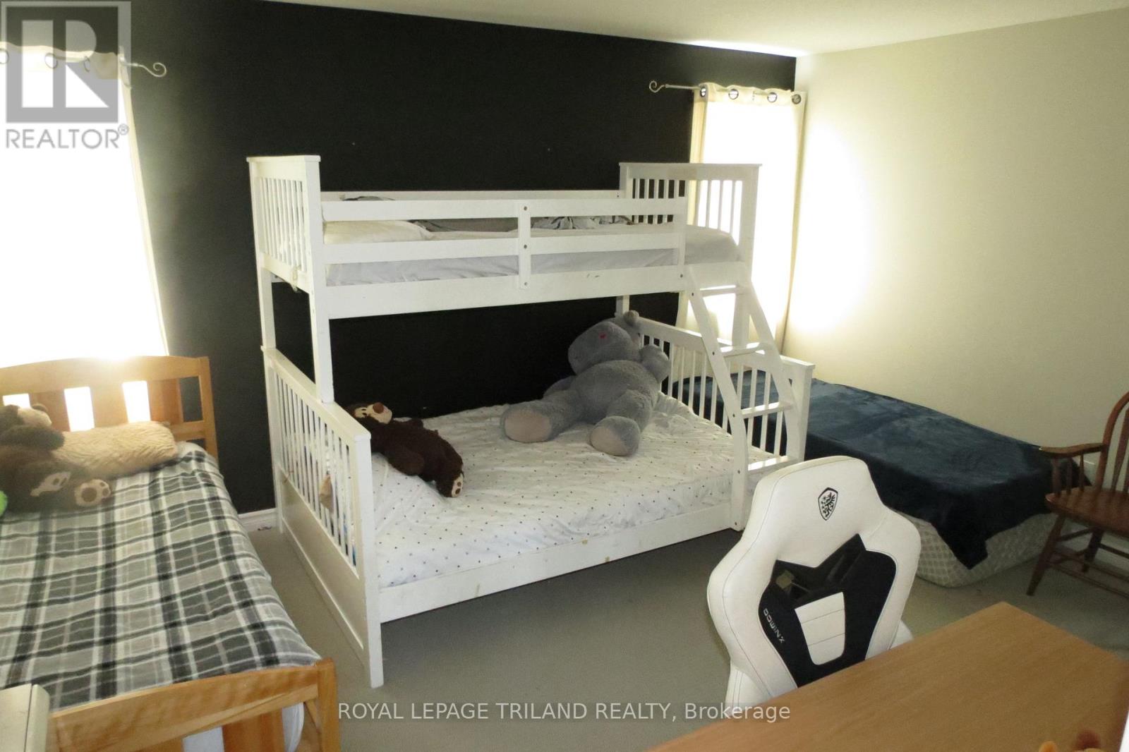 Main Level - 204 Peach Tree Boulevard, St. Thomas, Ontario N5R 0E3 - Photo 17 - X13163440