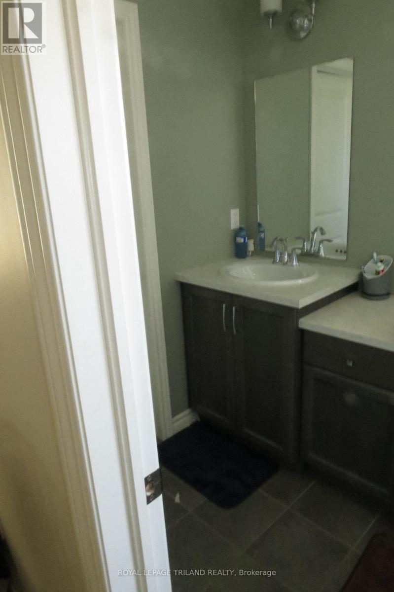 Main Level - 204 Peach Tree Boulevard, St. Thomas, Ontario N5R 0E3 - Photo 20 - X13163440