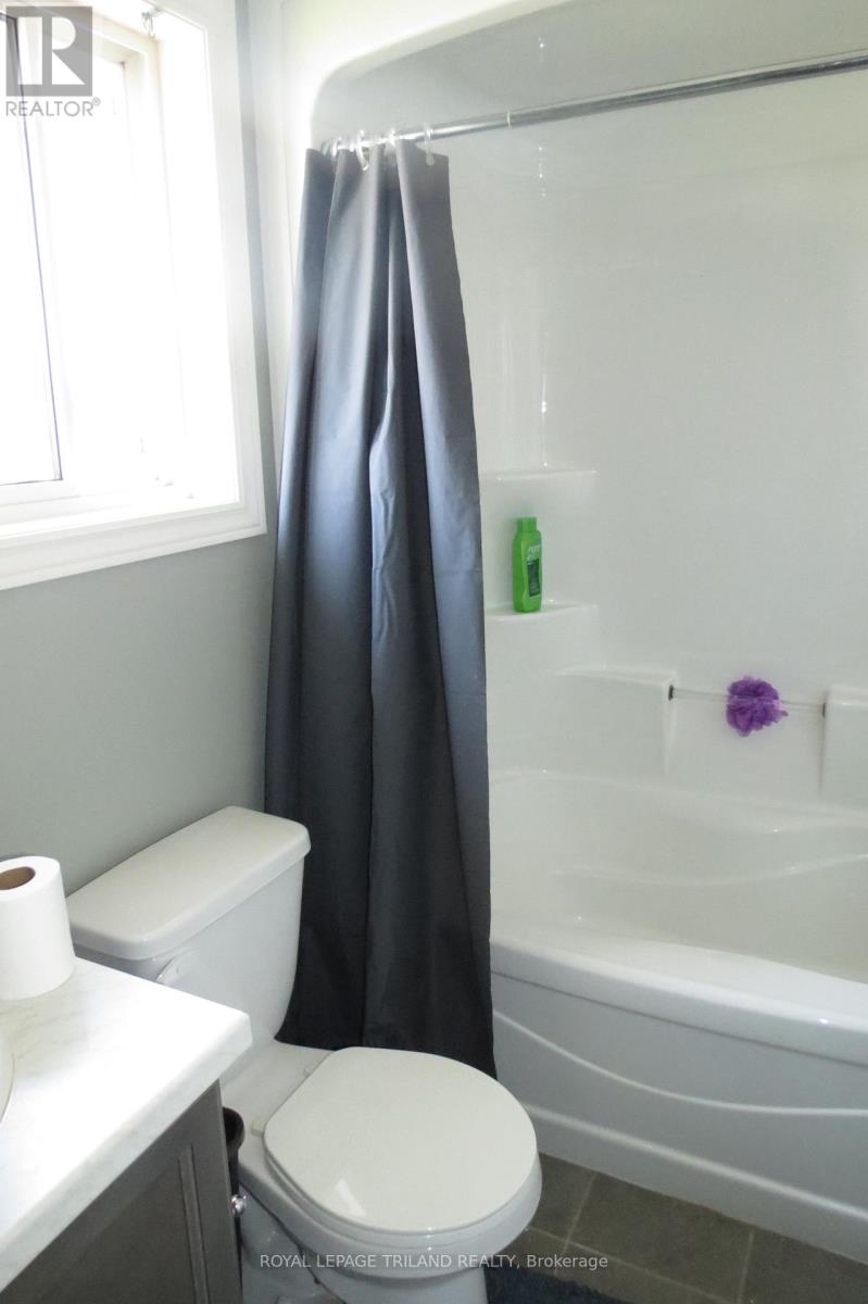 Main Level - 204 Peach Tree Boulevard, St. Thomas, Ontario N5R 0E3 - Photo 21 - X13163440