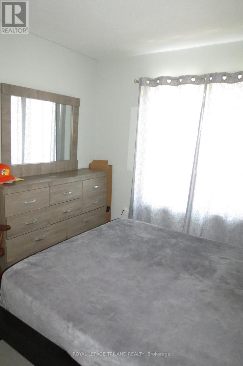 Main Level - 204 Peach Tree Boulevard, St. Thomas, Ontario N5R 0E3 - Photo 32 - X13163440