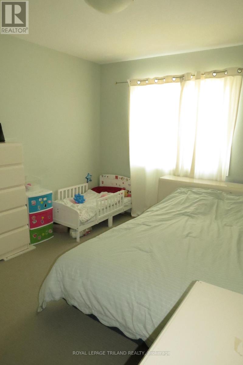 Main Level - 204 Peach Tree Boulevard, St. Thomas, Ontario N5R 0E3 - Photo 34 - X13163440