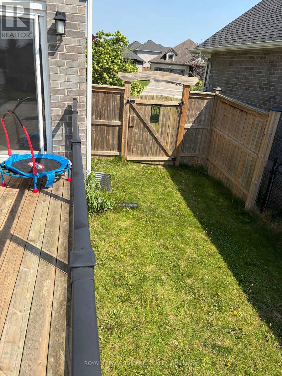 Main Level - 204 Peach Tree Boulevard, St. Thomas, Ontario N5R 0E3 - Photo 39 - X13163440