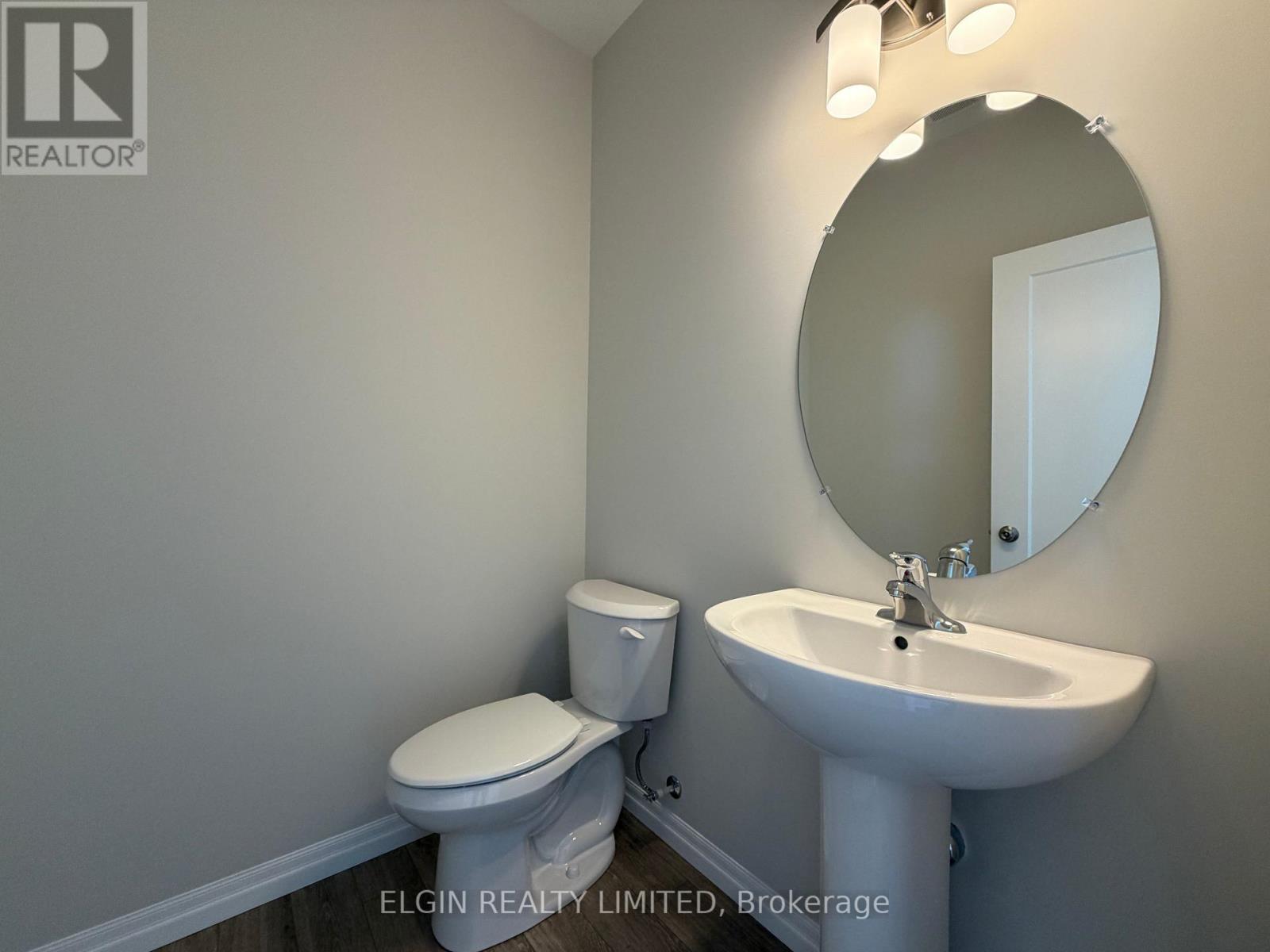 8 Canary Street, Tillsonburg, Ontario N4G 0K4 - Photo 3 - X13163492