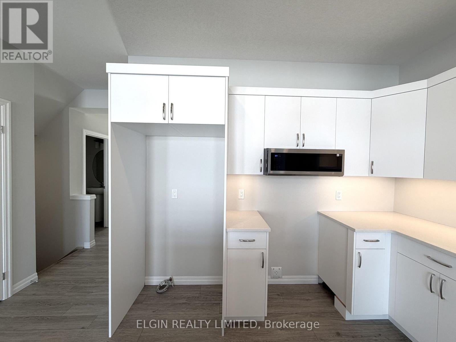 8 Canary Street, Tillsonburg, Ontario N4G 0K4 - Photo 6 - X13163492