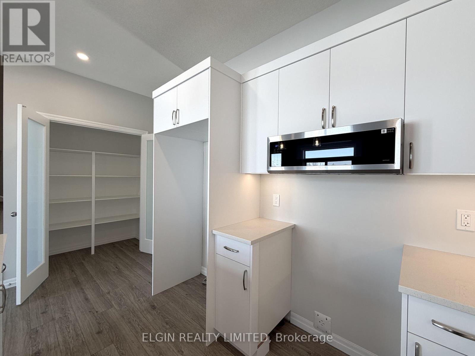 8 Canary Street, Tillsonburg, Ontario N4G 0K4 - Photo 7 - X13163492
