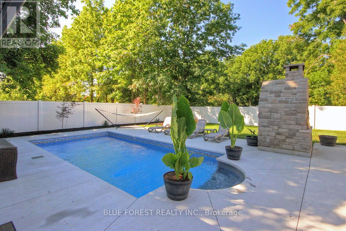 94 Harris Road, Middlesex Centre, Ontario N0L 1E0 - Photo 36 - X13163526
