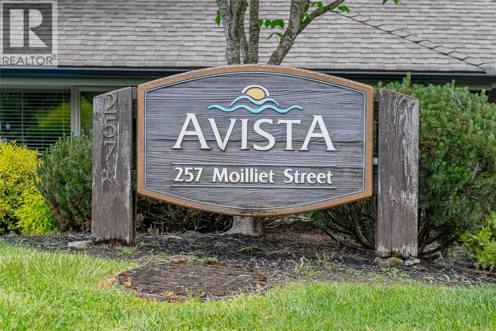 201 257 Moilliet St S, Parksville | Image 2