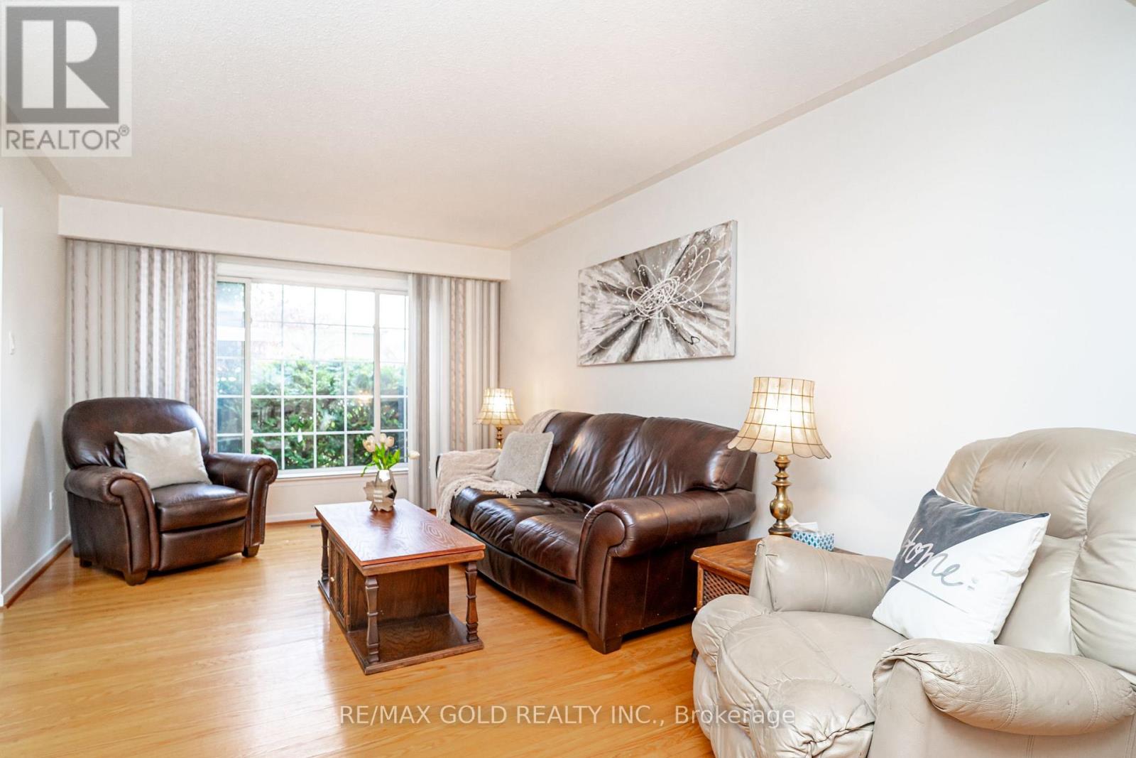 64 Dalraith Crescent, Brampton, Ontario L6T 2X5 - Photo 9 - W13062426