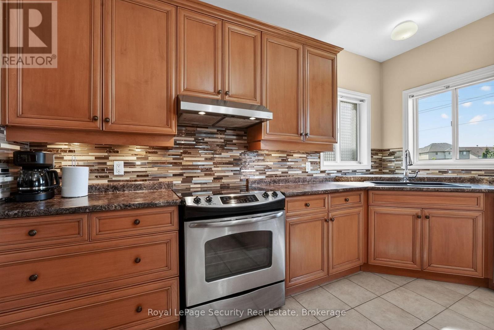 37 Fredonia Crescent, St. Catharines, Ontario  L2S 4C3 - Photo 16 - X13162576