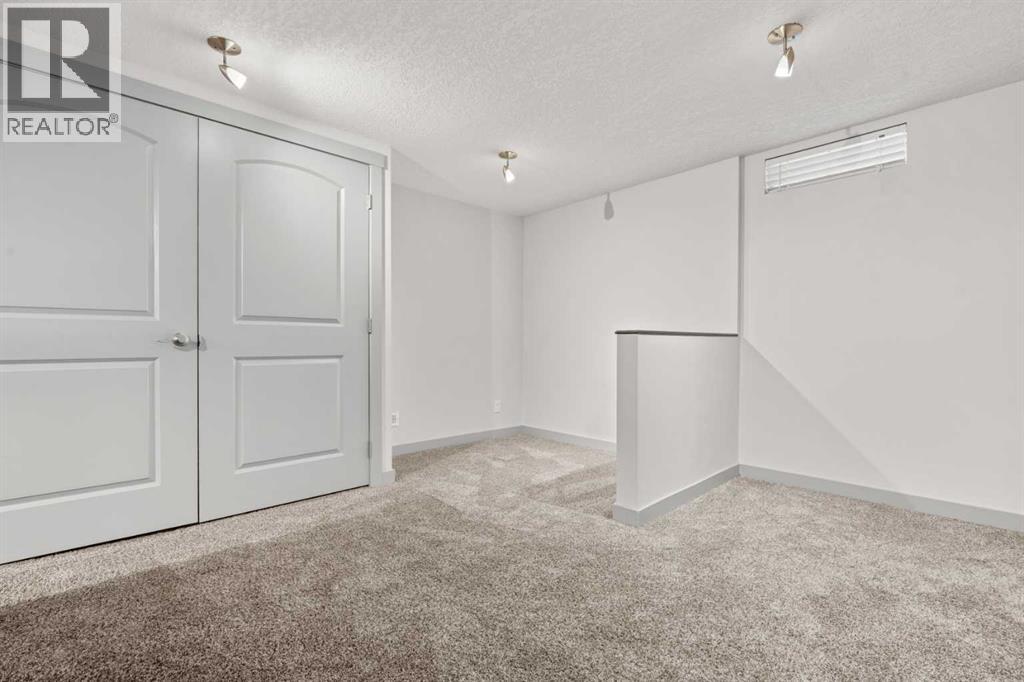 2420 Langriville Drive SW, Calgary, Alberta  T3E 5G8 - Photo 30 - A2312635