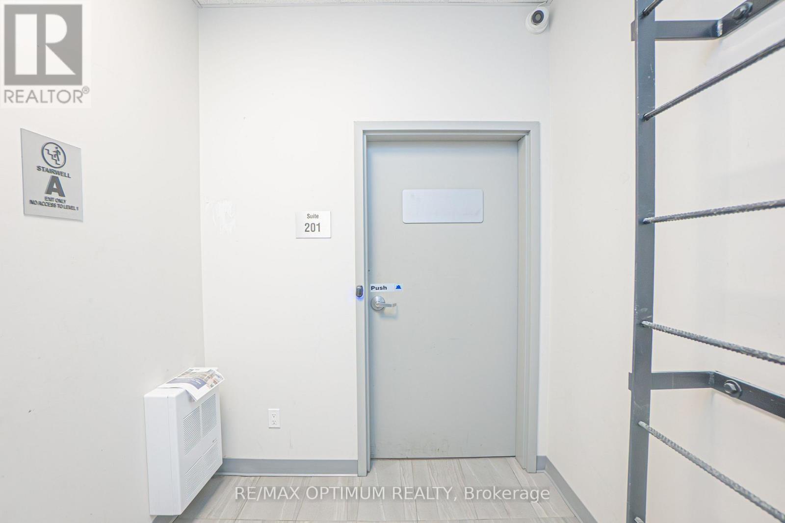 201 - 280 Derry Road W, Mississauga, Ontario  L5W 1N6 - Photo 14 - W12772208