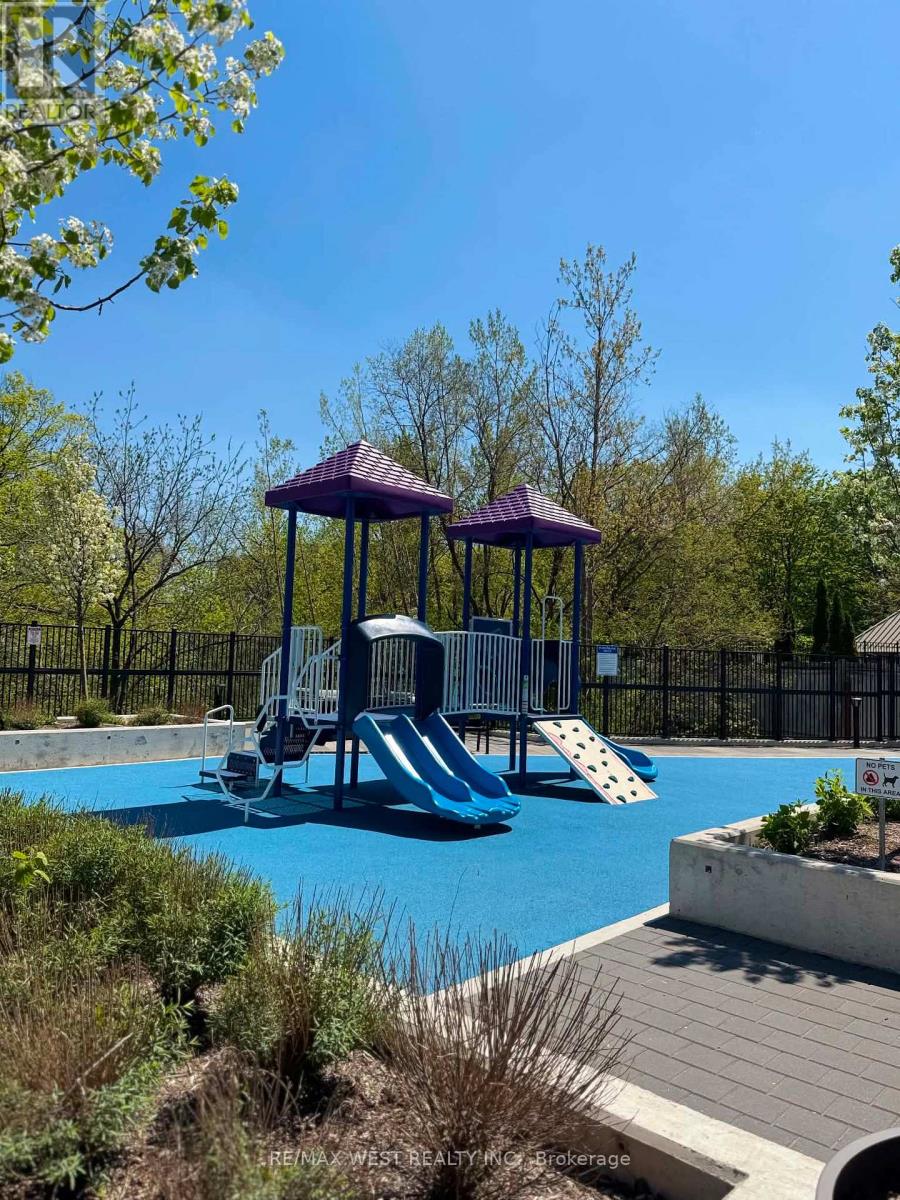 1310 - 202 Burnhamthorpe Road E, Mississauga, Ontario  L5A 0B2 - Photo 18 - W13067788