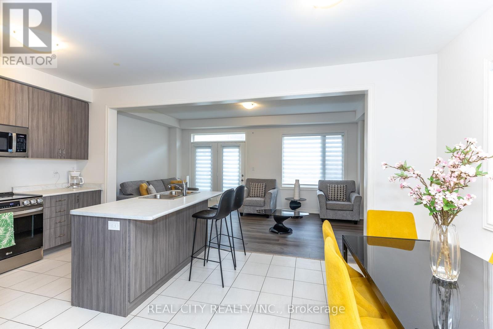 11 Hager Creek Terrace, Hamilton, Ontario  L0R 2H7 - Photo 2 - X12549152