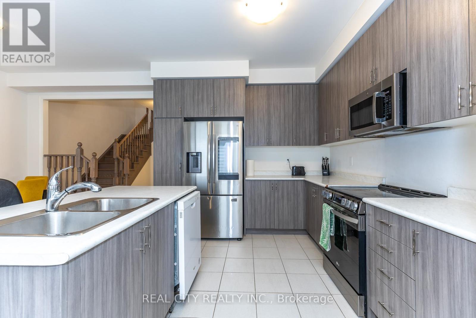 11 Hager Creek Terrace, Hamilton, Ontario  L0R 2H7 - Photo 14 - X12549152