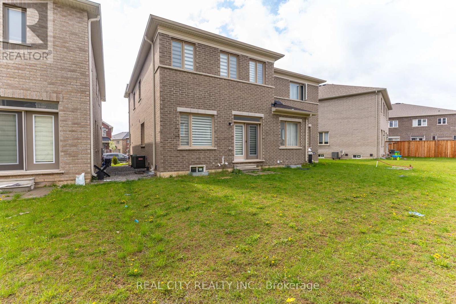11 Hager Creek Terrace, Hamilton, Ontario  L0R 2H7 - Photo 43 - X12549152