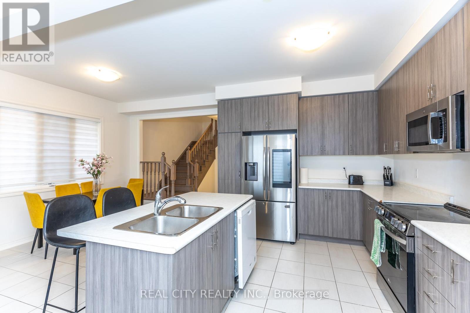 11 Hager Creek Terrace, Hamilton, Ontario  L0R 2H7 - Photo 8 - X12549152